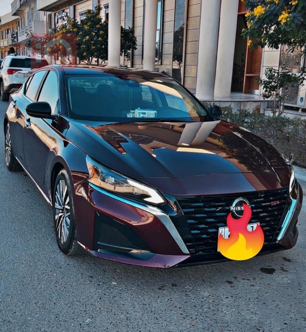 نيسان ألتيما